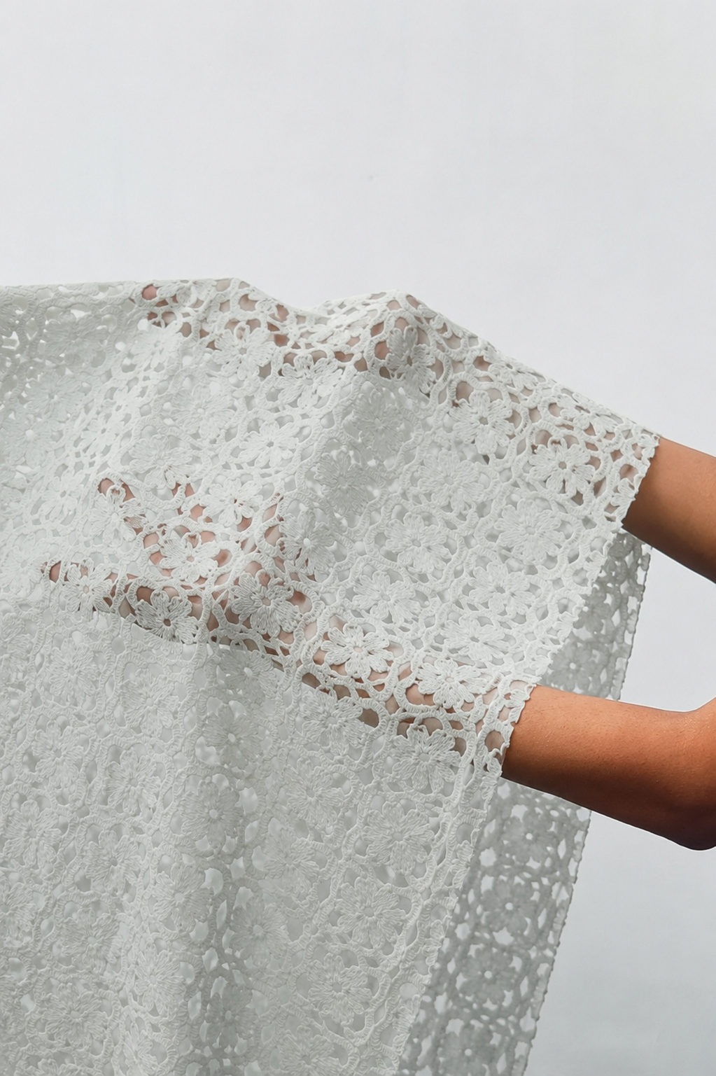 Ivory Floral Venetian Lace Fabric - image 9