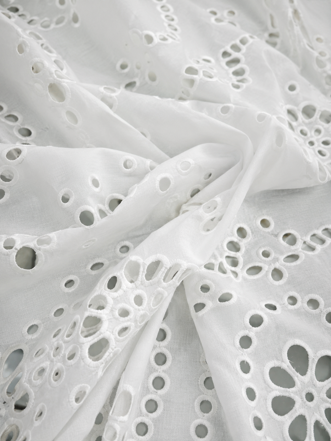 Zari Work Net Fabric - image 1